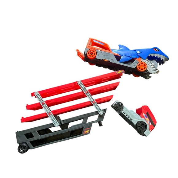 HOT WHEELS BUNDLE! Mega Hauler Truck & HW Toy Car Shark Chomp Transporter. - Picture 1 of 7